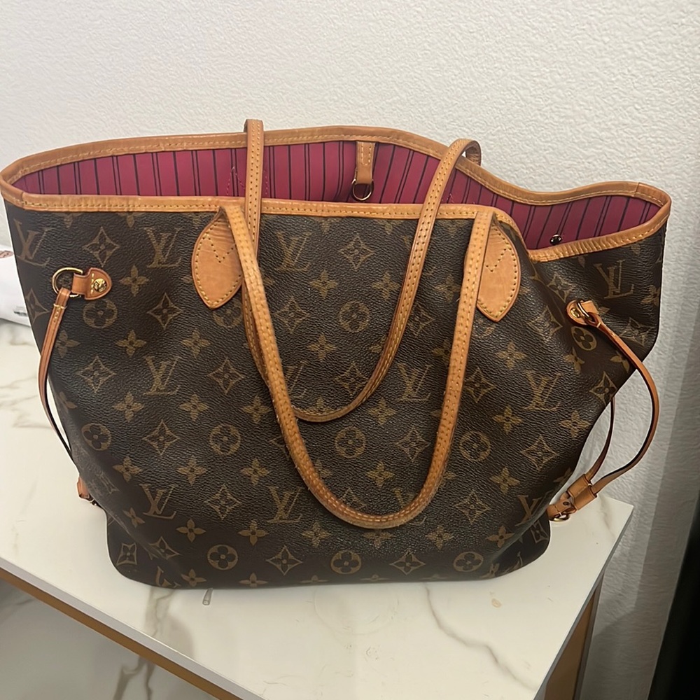 2022 Louis Vuitton MM Neverfull